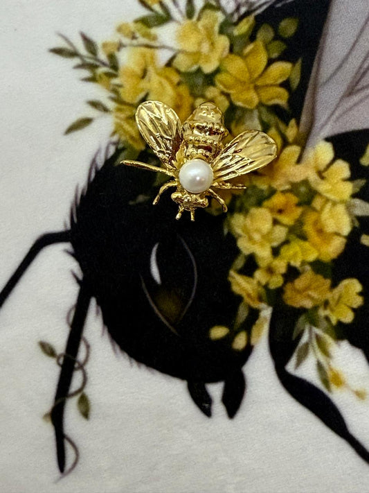 The Orchard Bee - Pendant