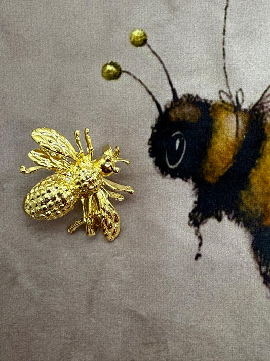 The Bumble Bee - Pendant