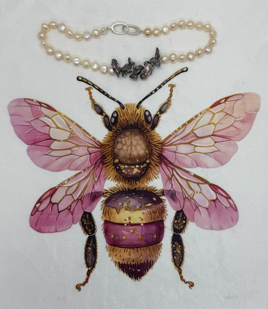 13. Whisper of the Moon - Choker