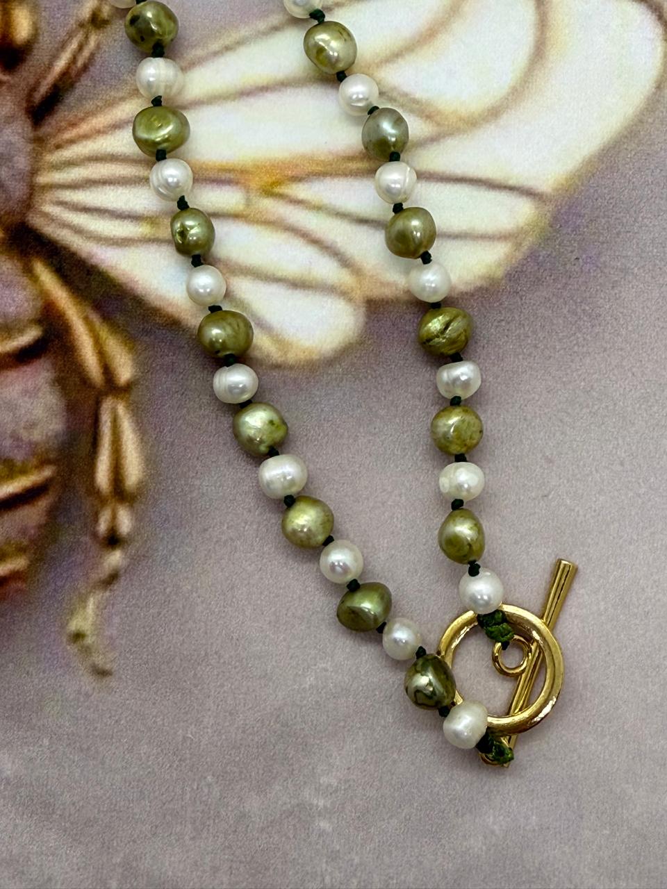 225. Drizzled Green Bee